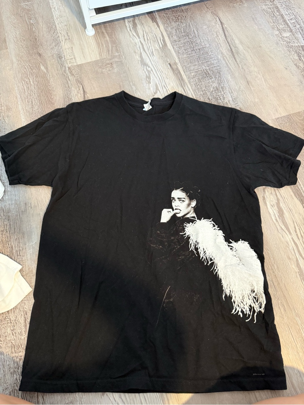 Rihanna 2016 ANTI World Tour Black Graphic Concert Tee Size M